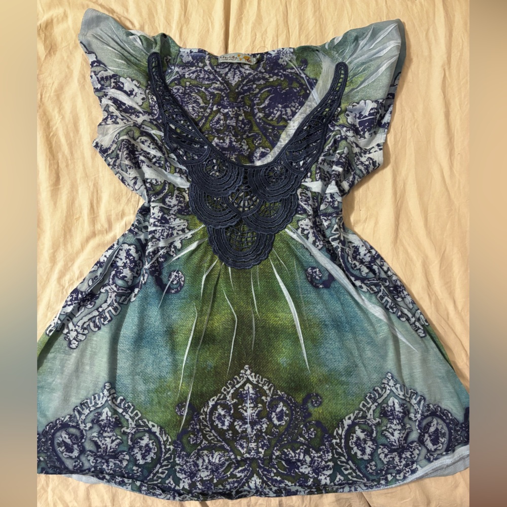 Unity World Wear Blue Green Sleeveless Ruched Blouse